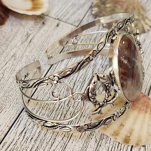 Crimson Tide Red Agate Cuff Bracelet - Bold Elegance in Sterling Silver - Picture 5 of 9